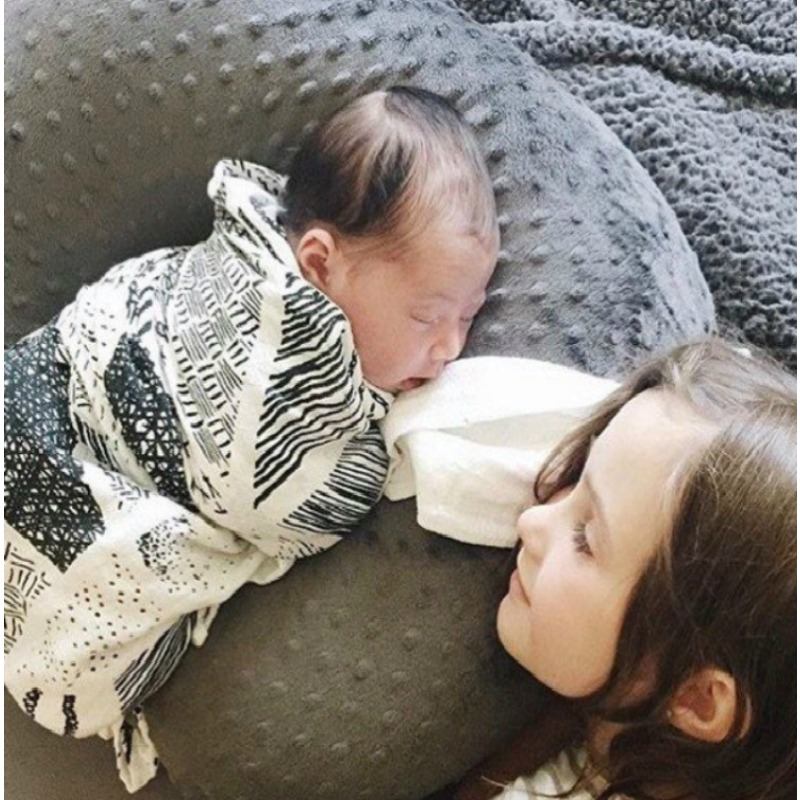 Sarung Bantal Menyusui Bentuk  - Nursing Pillow Breastfeeding ulasan dan harga
